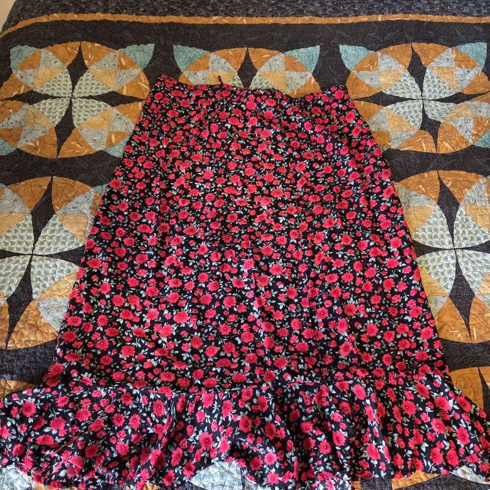 Women's Christopher & Banks Black and Red Floral Midi Skirt Size 10